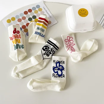 Новые Японские Персонализированные Креативные носки с граффити в красочной средней части Ins Fashion Academy Style Белые Хлопчатобумажные спортивные носки